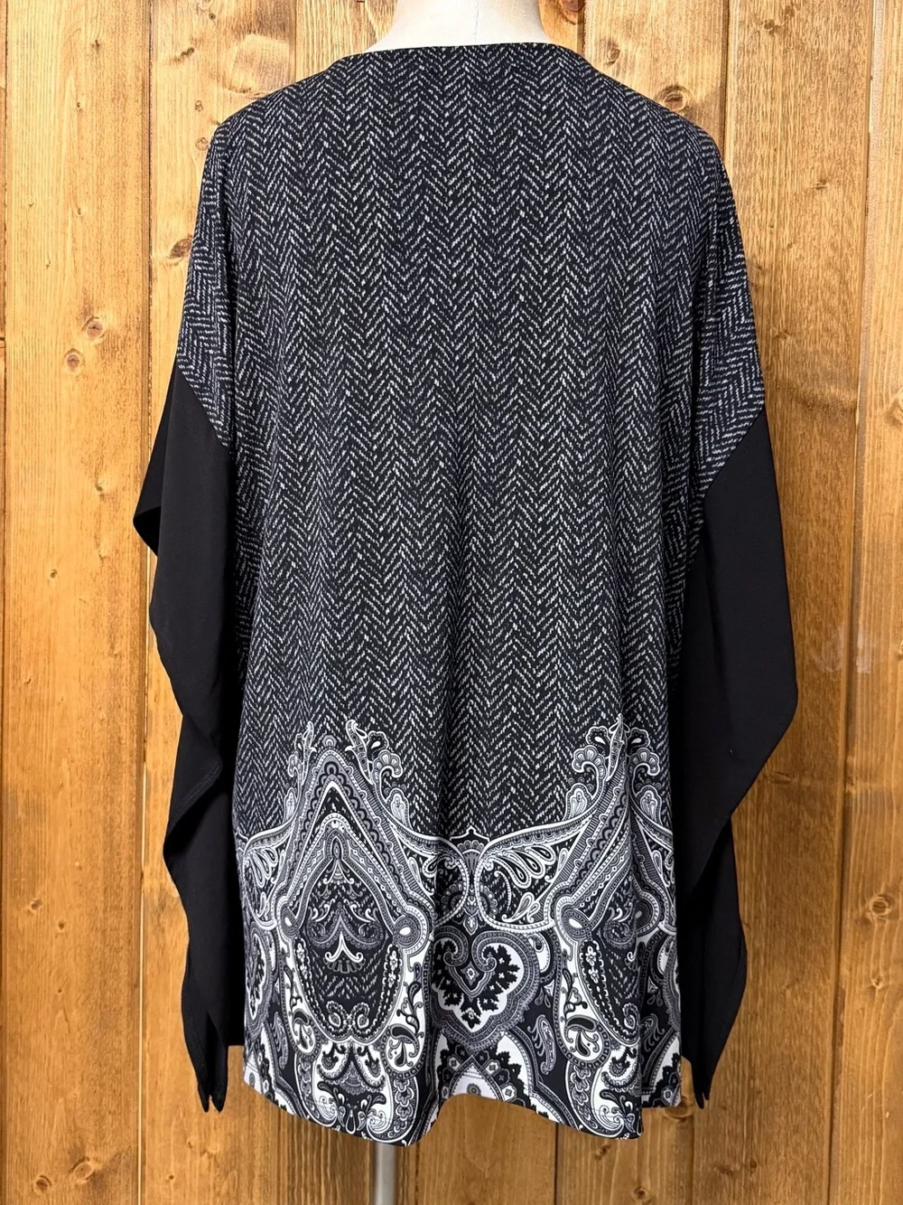 Michael Kors 1X Black White Poncho Style Blouse Tie Front